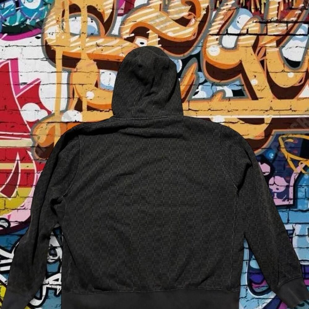 Nike Men's Black and Grey Hoodie - Picture 2 of 4